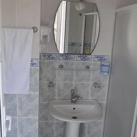 Отель Mese & 2*